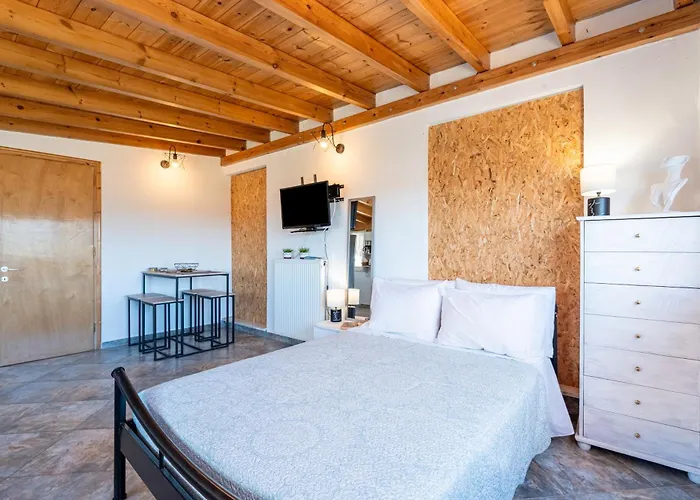 Violas Agios Matthaios (Corfu)